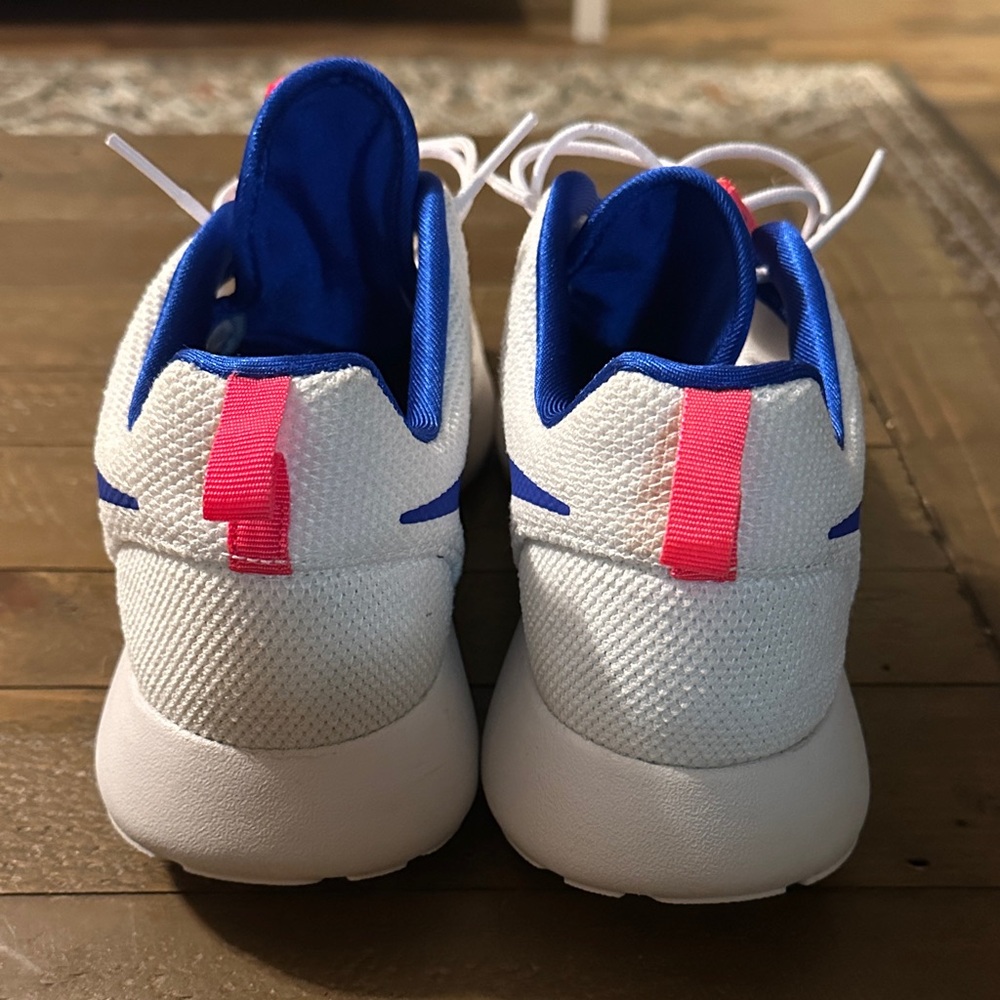 Nike White Sneakers with Blue Swoosh and Pink Accents - Picture 2 of 5
